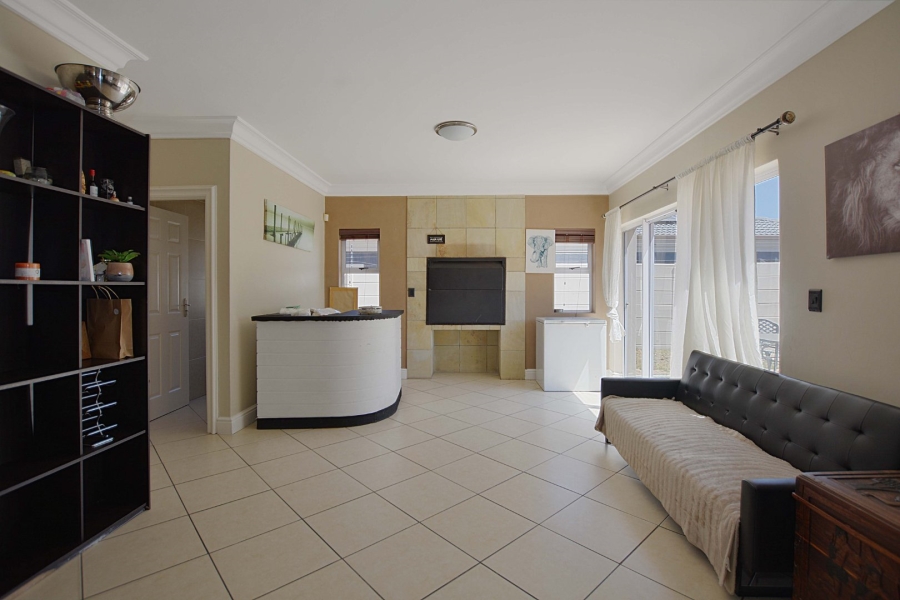 4 Bedroom Property for Sale in Parklands Western Cape